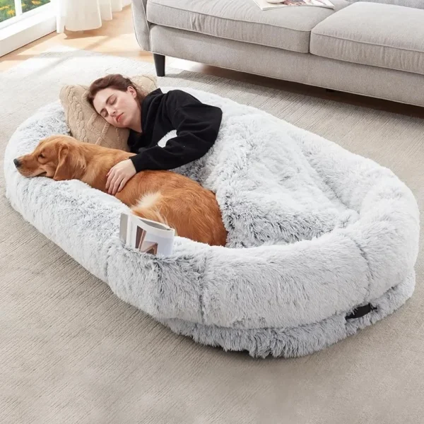 Comfortable Bed Suitable for People and Pets